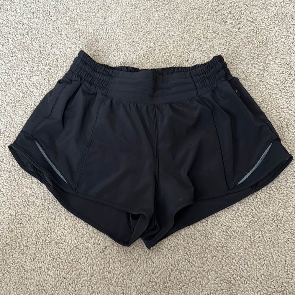 Lululemon High Rise Hotty Hot Shorts 2.5 Inch Seam